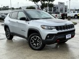 Used 2024 Jeep Compass Trailhawk image 2