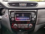 Used 2018 Nissan Rogue SV image 3