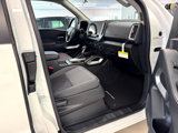 Used 2025 Nissan Frontier SV image 3