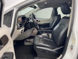 Certified 2019 Chrysler Pacifica Touring-L image 4
