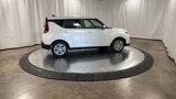 Certified 2022 Kia Soul LX image 2