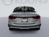 Used 2022 Kia Forte LXS image 4