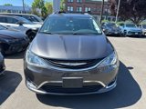 Used 2018 Chrysler Pacifica Touring-L image 2