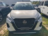 Used 2023 Nissan Kicks SV image 2