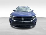Used 2023 Volkswagen Taos SE image 2