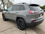 Used 2023 Jeep Cherokee Altitude Lux image 3