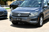 Used 2014 Volkswagen Tiguan S image 3