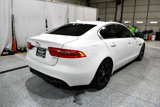 Used 2017 Jaguar XE image 6