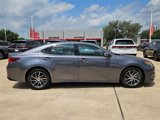 Used 2017 Lexus ES 350 w/ Luxury Package image 4