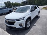 Used 2023 Chevrolet Traverse LS image 2