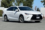 Used 2015 Toyota Camry SE image 2
