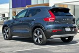 Certified 2022 Volvo XC40 T5 Momentum w/ Premium Package image 6