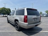 Used 2009 Chevrolet Suburban LTZ image 4