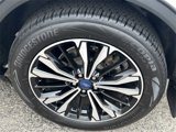 Certified 2022 Ford Escape SE w/ SE Sport Appearance Package image 5