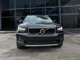 Used 2021 Volvo XC40 T5 Momentum image 2