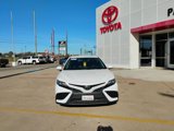 Used 2023 Toyota Camry SE image 2