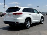 Used 2018 Toyota Highlander Limited image 3