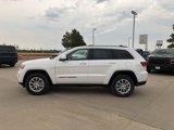 Used 2021 Jeep Grand Cherokee Laredo X image 2