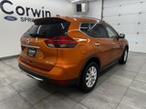 Used 2017 Nissan Rogue SV w/ SV Premium Package image 6