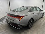 New 2025 Hyundai Elantra SEL image 5