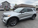 Used 2023 Ford Explorer XLT w/ Equipment Group 202A image 3