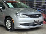 Used 2018 Chrysler Pacifica L image 2