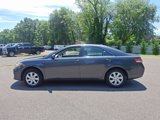 Used 2010 Toyota Camry LE image 4