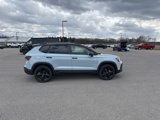 New 2025 Volkswagen Taos SE image 2