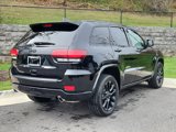 Used 2022 Jeep Grand Cherokee Laredo X image 2
