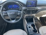 Used 2020 Ford Escape Titanium image 3