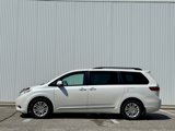 Used 2017 Toyota Sienna XLE Premium image 2