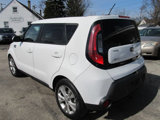 Used 2015 Kia Soul + image 4