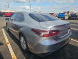 Used 2021 Toyota Camry LE image 5