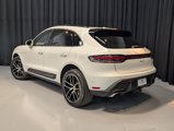 Certified 2024 Porsche Macan image 3