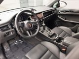 Certified 2024 Porsche Macan image 4