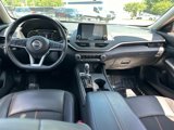 Used 2022 Nissan Altima 2.5 SR image 2