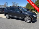 Used 2018 Volkswagen Tiguan SE w/ Panoramic Sunroof Package image 4