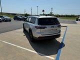 Used 2024 Jeep Grand Cherokee L Laredo image 3