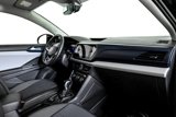 Used 2022 Volkswagen Taos SE w/ Panoramic Sunroof Package image 5