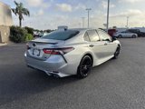 Used 2022 Toyota Camry SE image 3