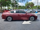 Used 2017 Honda Accord Touring image 2