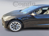 Used 2022 Tesla Model 3 Standard Range image 2
