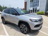 Certified 2023 Jeep Compass Limited w/ Sun and Sound Group image 4