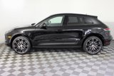 Used 2025 Porsche Macan image 2