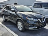 Used 2021 Nissan Rogue Sport SV image 3