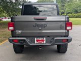 Used 2023 Jeep Gladiator Willys image 3