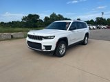 Used 2023 Jeep Grand Cherokee L Laredo image 3