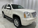Used 2011 GMC Yukon Denali image 2