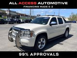 Used 2011 Chevrolet Avalanche LTZ image 3