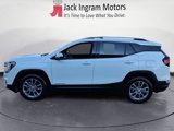 Used 2023 GMC Terrain SLT image 2